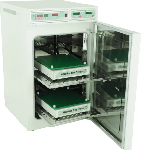 CO2 Incubator with built-in roller or shaker - Image 2